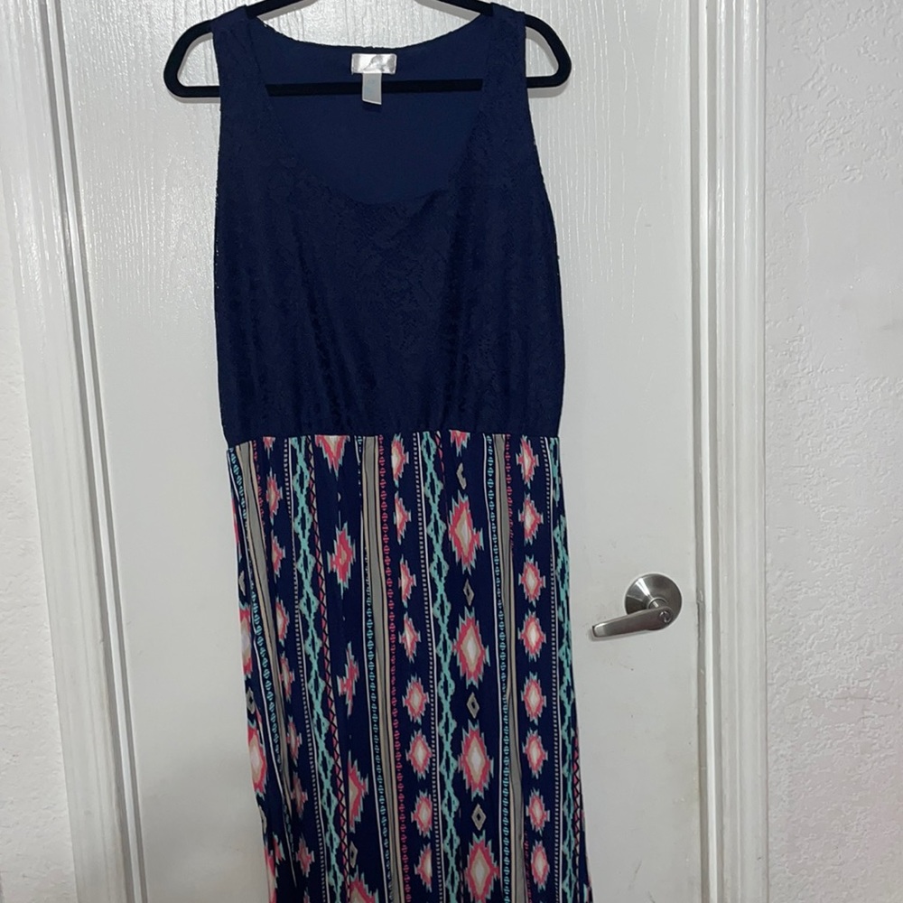 Long dress sleeveless